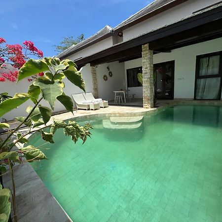 Cantika Villa Gili Trawangan Esterno foto