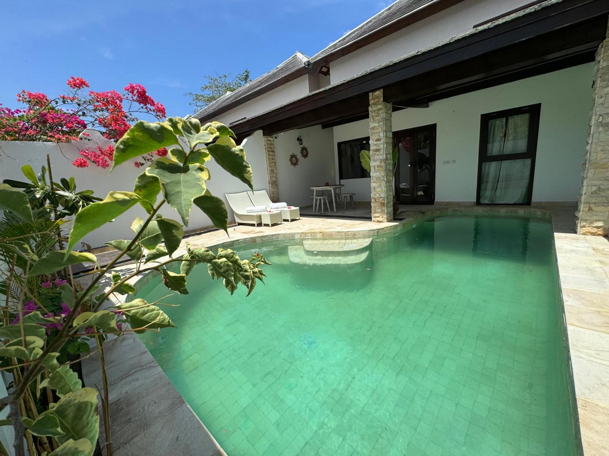 Cantika Villa Gili Trawangan Esterno foto